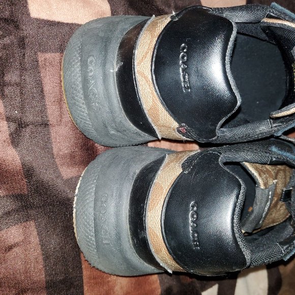 shoes   coach   normal use - Picture 2 of 4